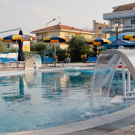Blumarine Hotel 3*