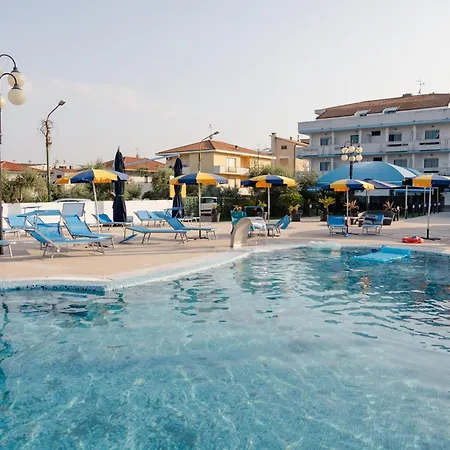 Blumarine 3* Розето-дельи-Абруцци